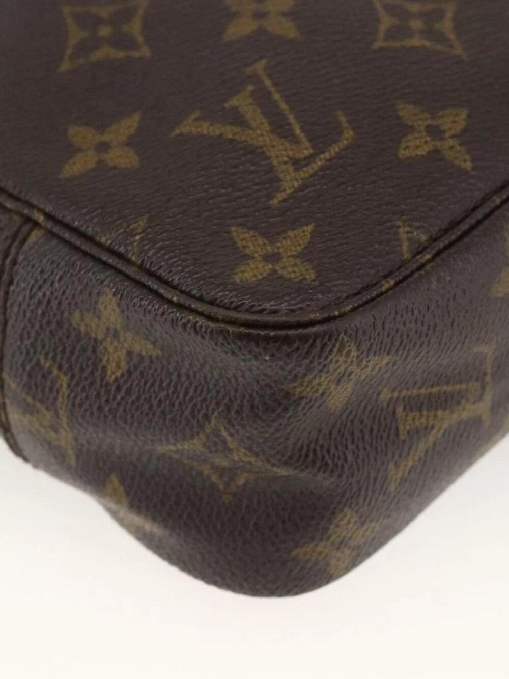 LOUIS VUITTON Monogram Trousse Toilette 23 Clutch Bag - Picture 8 of 16
